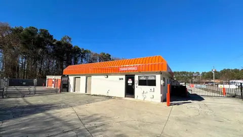 Public Storage photo 2
