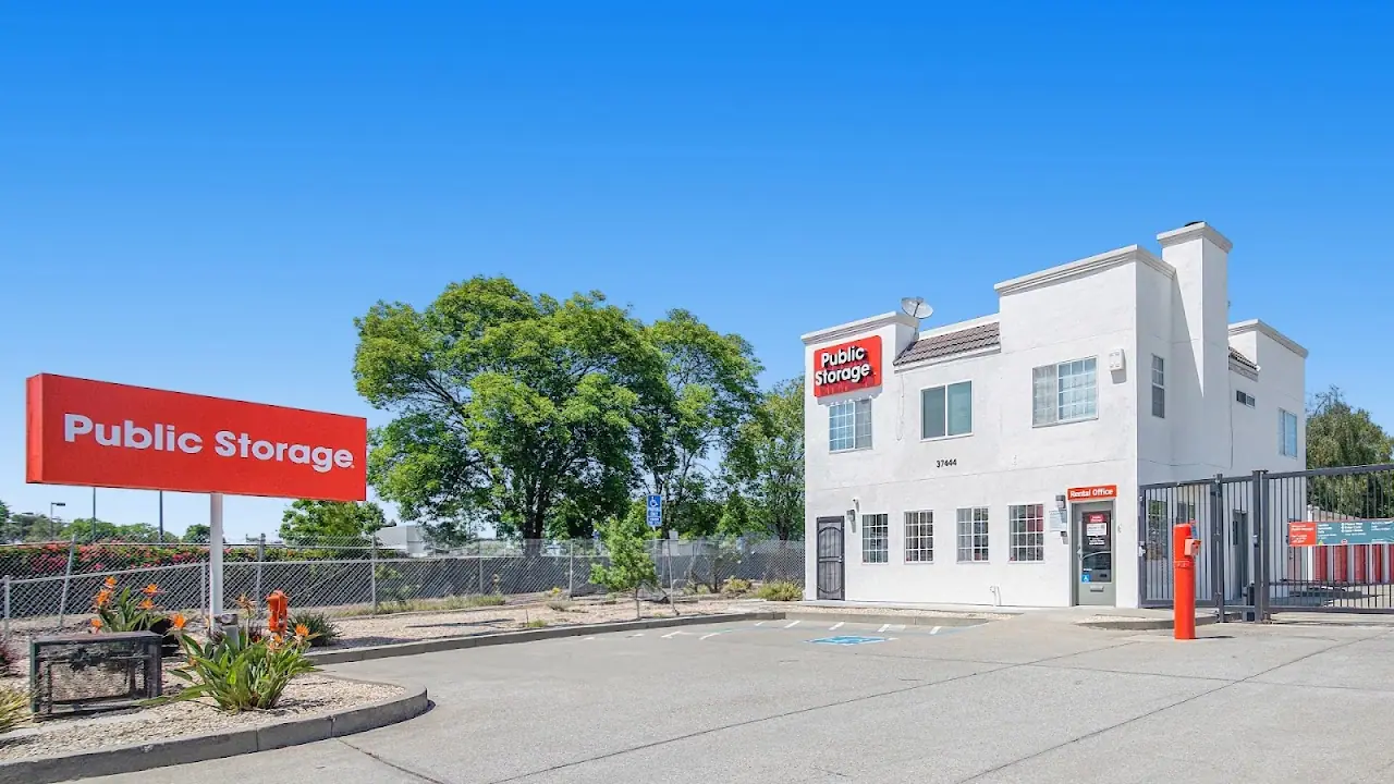 Public Storage, RV storage in Newark
