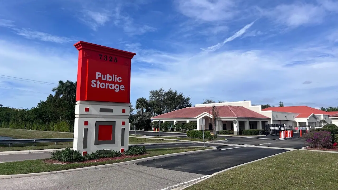 Public Storage, RV storage in Naples