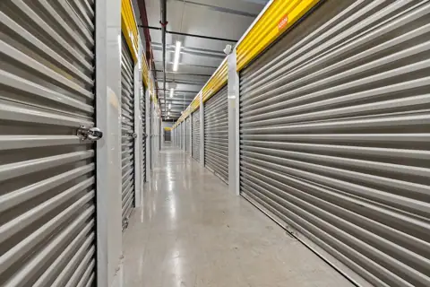 Mini Mall Storage - Metairie photo 2