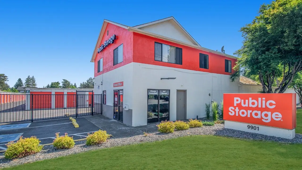 Public Storage, RV storage in Vancouver