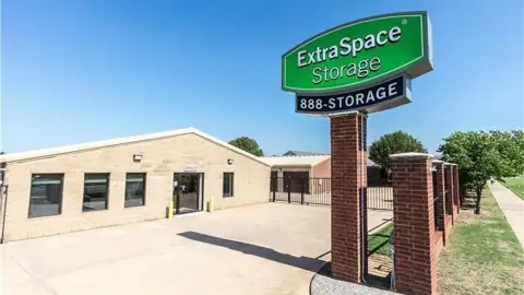 Extra Space Storage photo 2