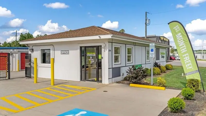 Extra Space Storage, RV storage in Mooresville