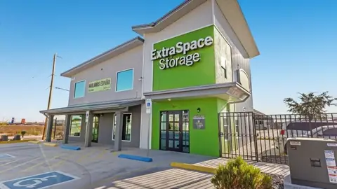 Extra Space Storage in Canutillo, TX