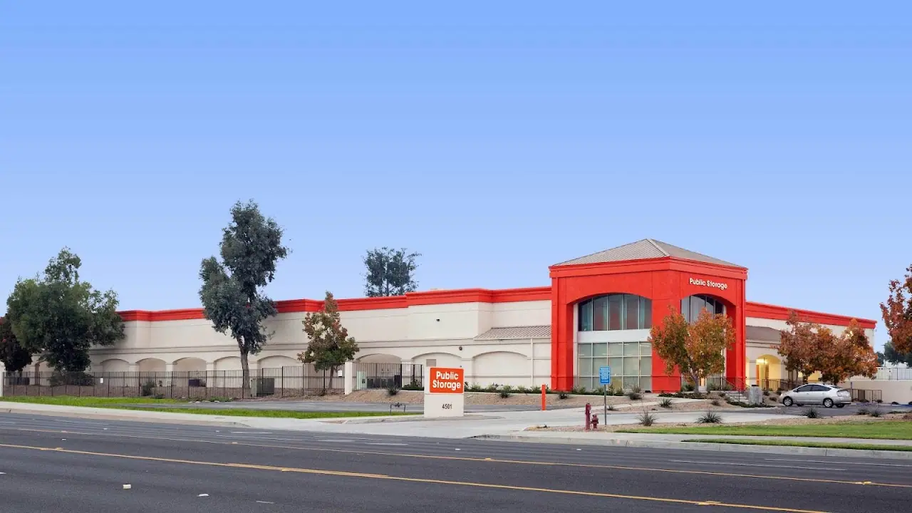 Public Storage, RV storage in Santa Ana