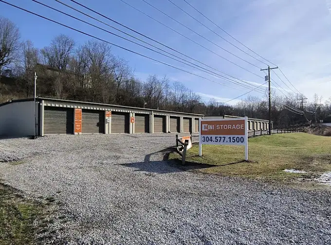 Mini Mall Storage - Parkersburg, RV storage in Parkersburg