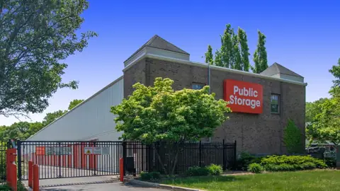 Public Storage in Miller Place, NY