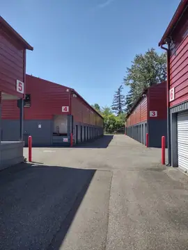 Freeway Storage photo 2
