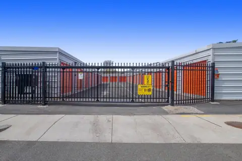 Public Storage photo 2