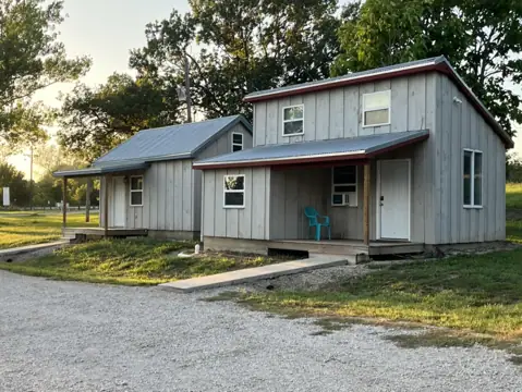 Fort Scott Crossroads RV Park in Fort Scott, KS