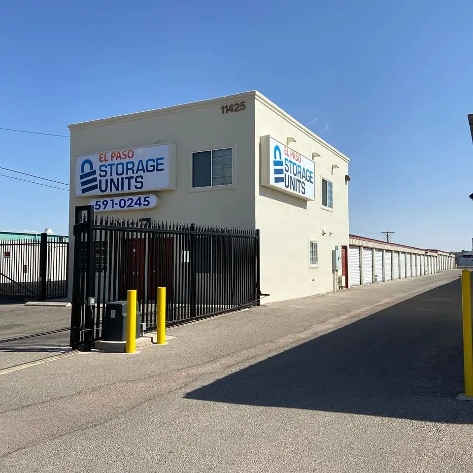 El Paso Storage Units - Pellicano, RV storage in El Paso