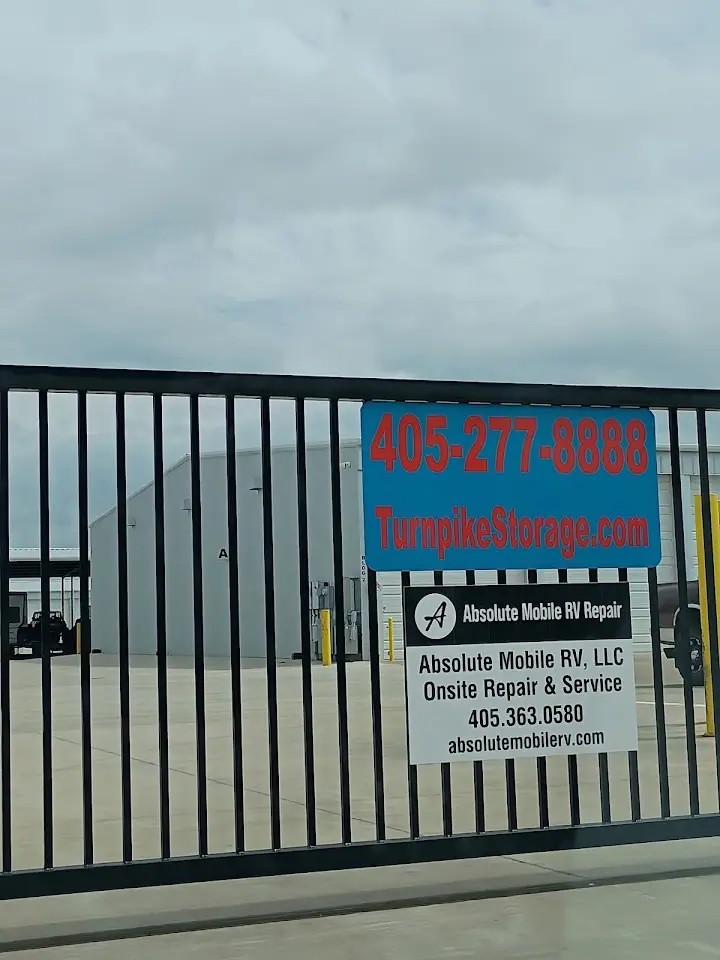 Turnpike Storage, RV storage in Yukon