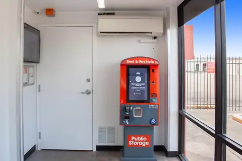 Public Storage photo 3
