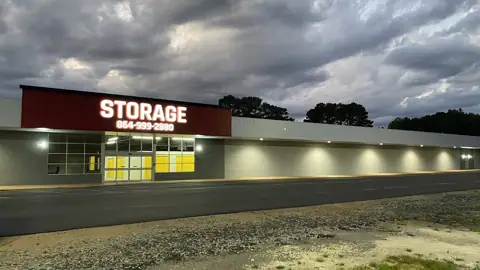 Clifton Glendale Storage photo 2