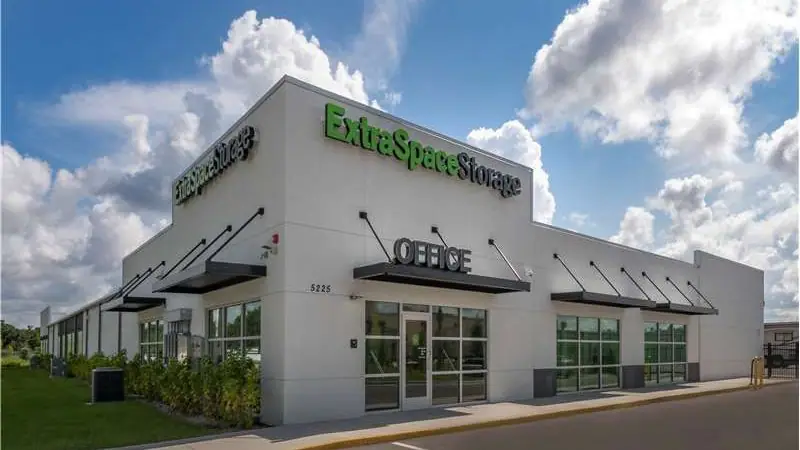 Extra Space Storage, RV storage in Bradenton