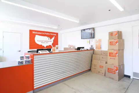 Public Storage photo 3