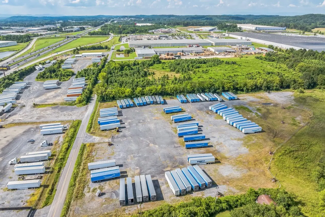 TRUX Parking, RV storage in Adairsville