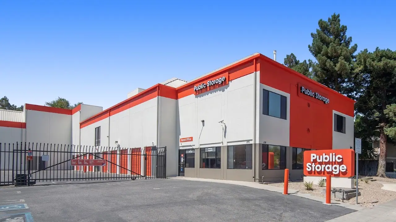 Public Storage, RV storage in Mountain View