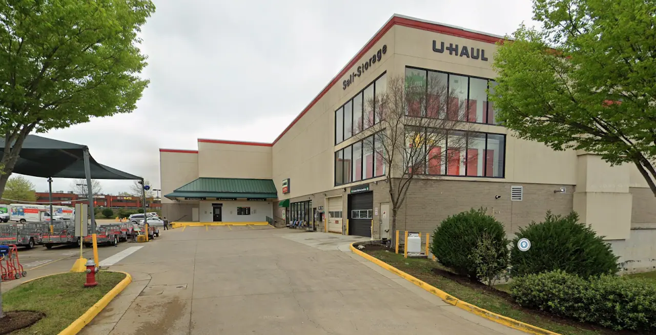 Self-Storage at U-Haul, RV storage in Lorton
