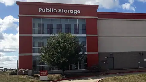Public Storage photo 2