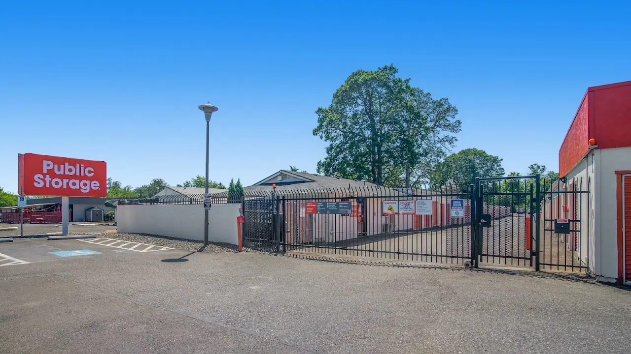 Public Storage, RV storage in Happy Valley