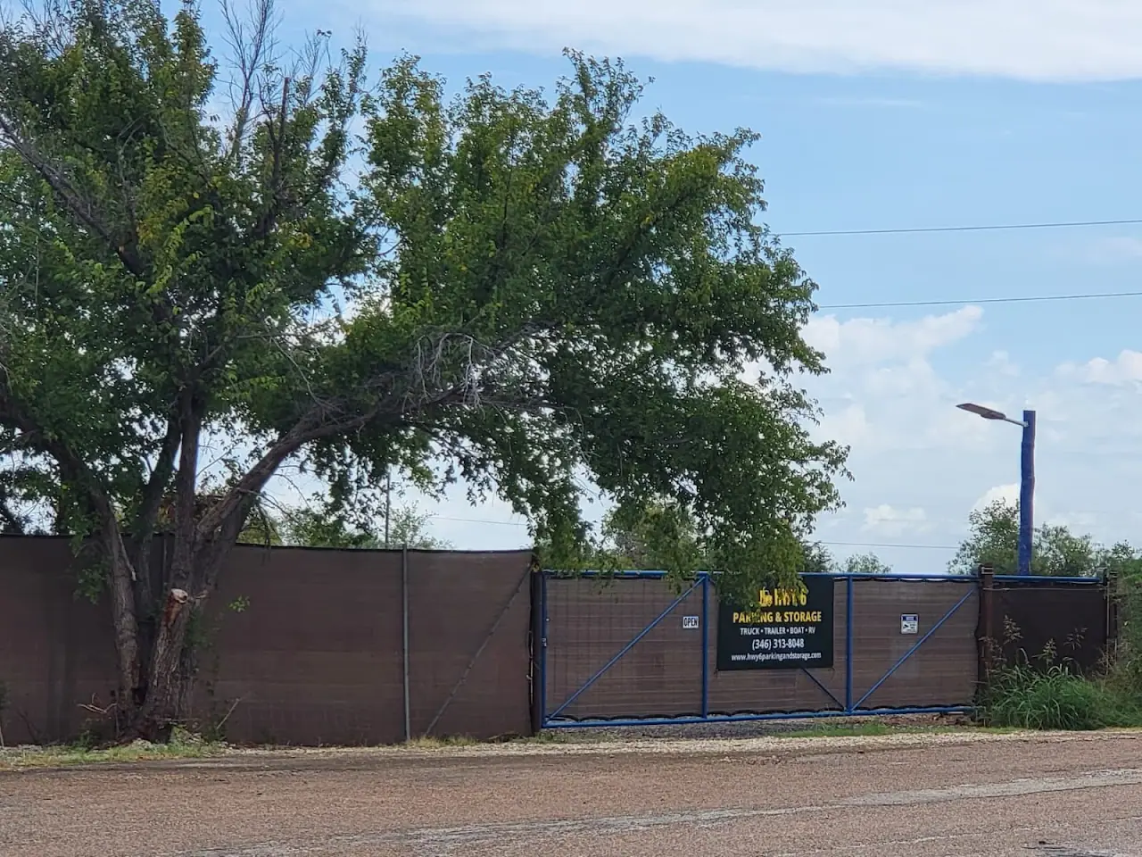 Hwy 6 Parking and Storage, RV storage in Riesel