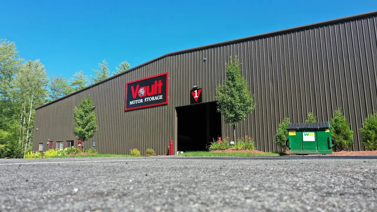 Vault Motor Storage, RV storage in Belmont