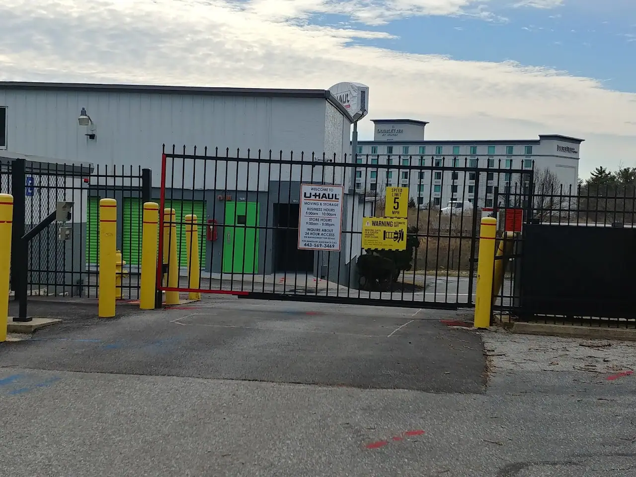 Self-Storage at U-Haul, RV storage in Annapolis