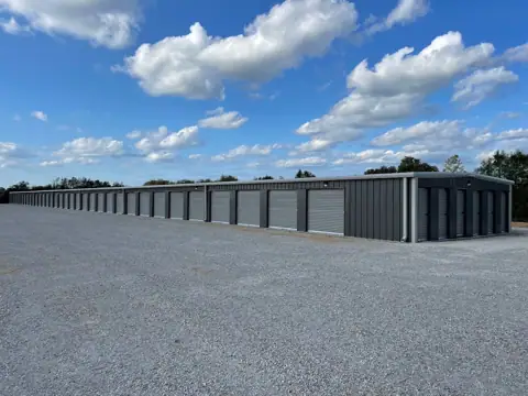 Lincoln Parkway Mini Storage photo 2