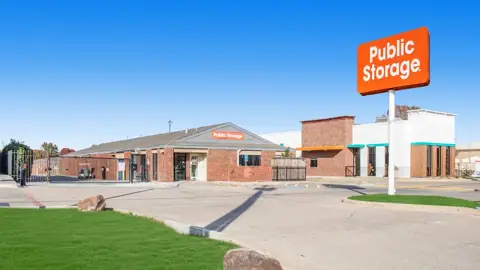 Public Storage photo 2