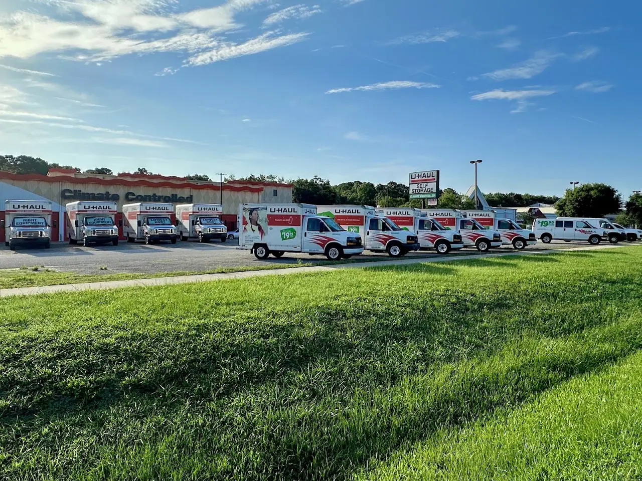 Self-Storage at U-Haul, RV storage in Jacksonville
