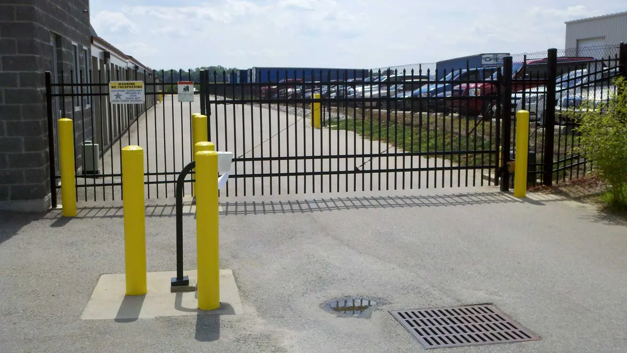 Mt. Comfort Storage LLC, RV storage in Greenfield