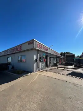 Self-Storage at U-Haul in Waxahachie, TX