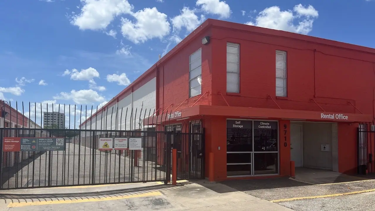 Public Storage, RV storage in Houston