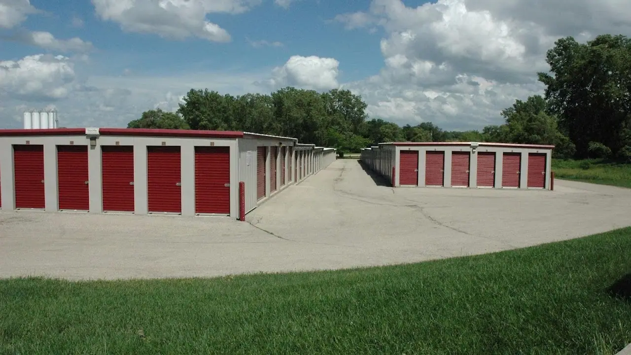 East Towne Storage Center, RV storage in Madison