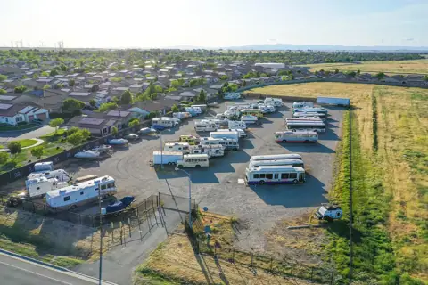 Rio Vista RV / Boat & Vehicle Storage in Rio Vista, CA
