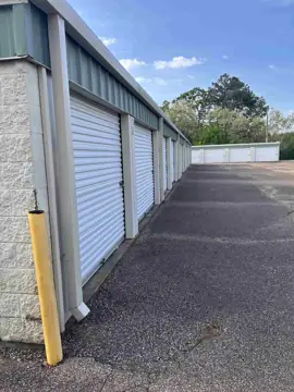 College Town Storage - Holly Springs photo 3