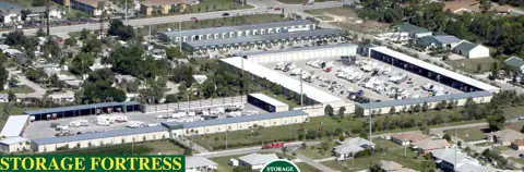 Park 720 Vehicle Storage in Cape Coral, FL