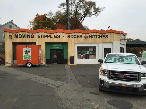 Self-Storage at U-Haul in Cambria Heights, NY