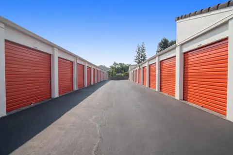 Public Storage photo 2