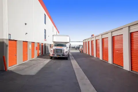 Public Storage photo 2
