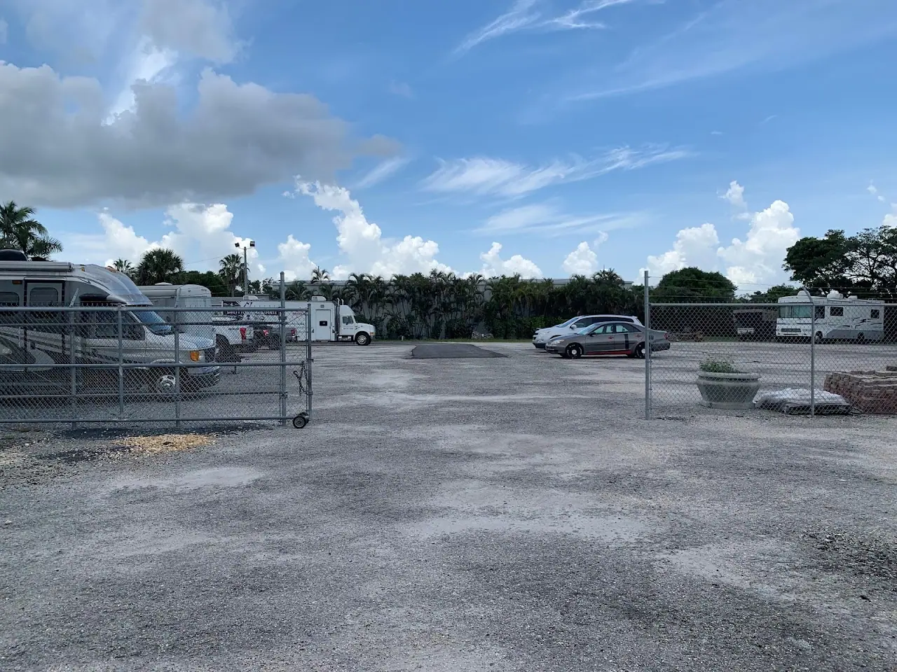 The Eagle's Nest, RV storage in Lake Worth Beach