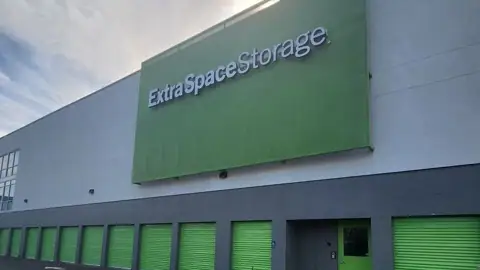Extra Space Storage in Costa Mesa, CA