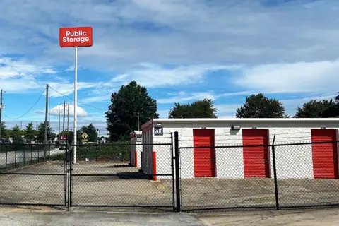 Public Storage photo 2
