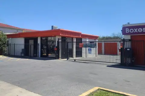 Public Storage photo 2