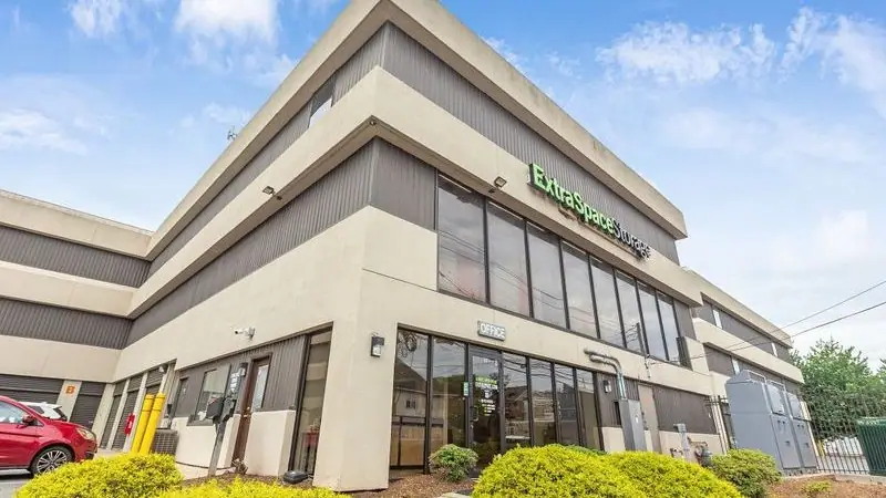 Extra Space Storage, RV storage in Belleville