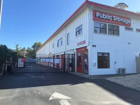 Public Storage photo 2