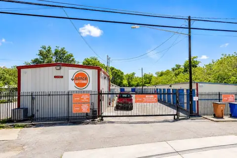 Space Self Storage photo 2