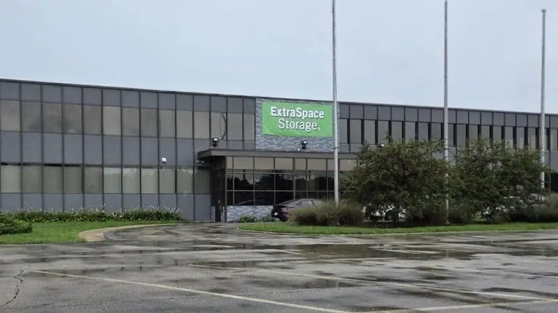 Extra Space Storage, RV storage in Mt Pleasant