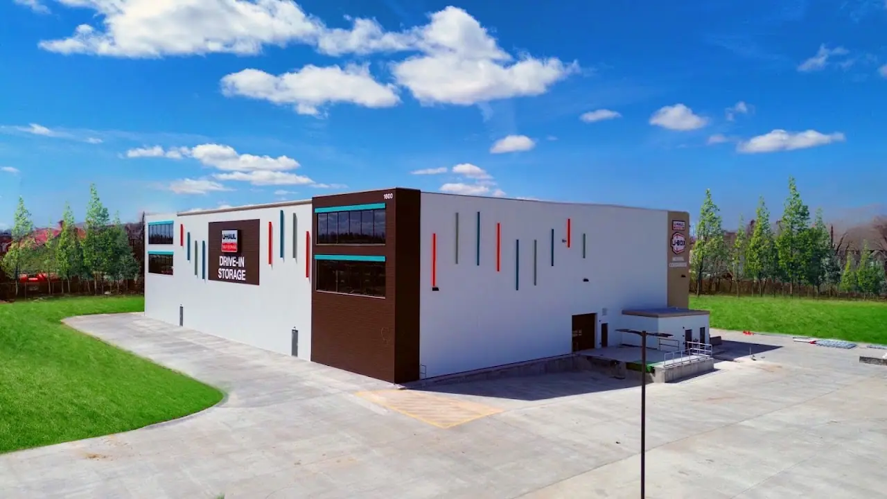 Self-Storage at U-Haul, RV storage in Iowa City